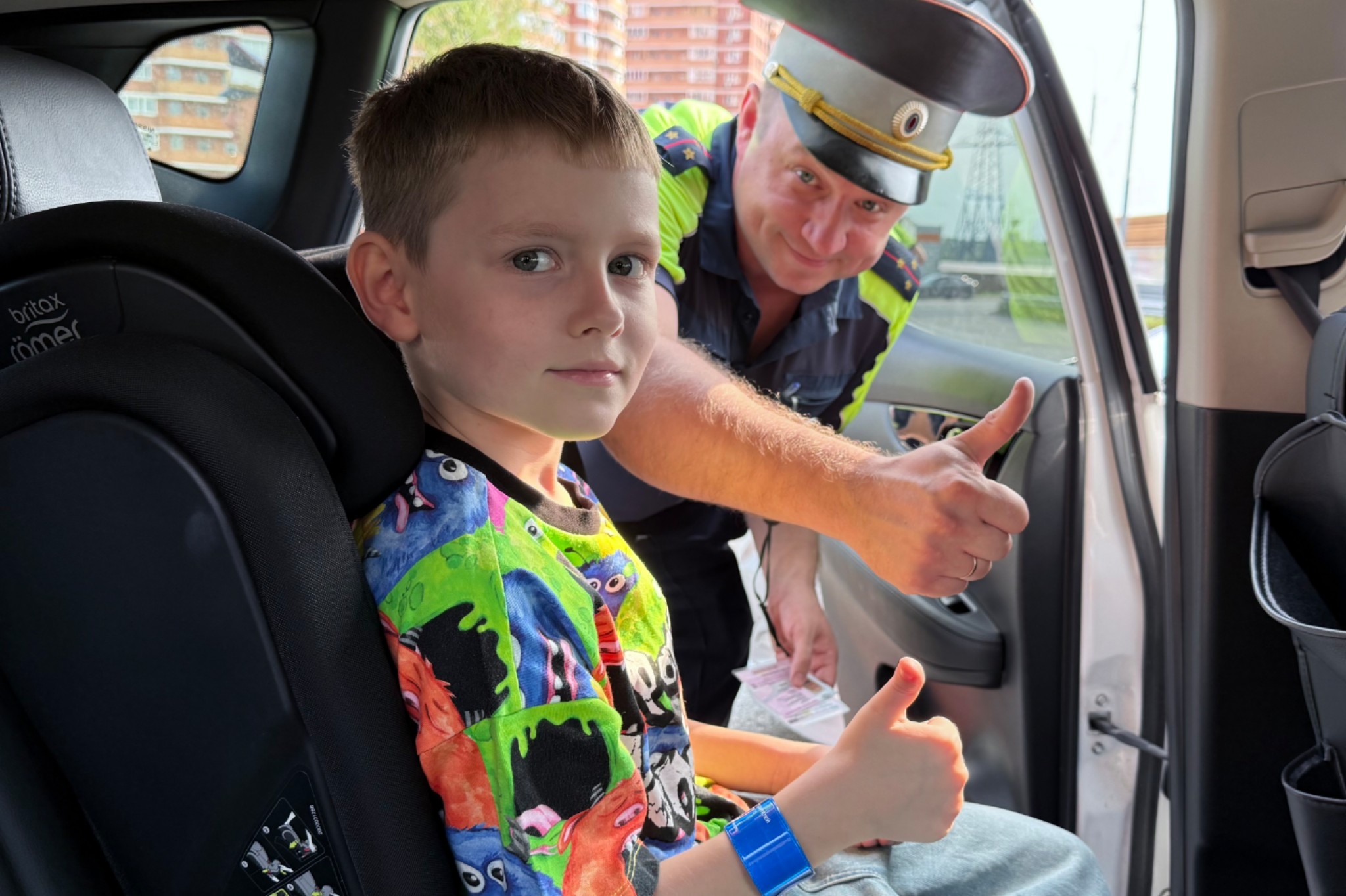 Одинцовским водителям напомнили о правилах перевозки дете