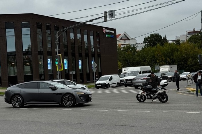 Мотосезон продолжается, мотоциклы бьются