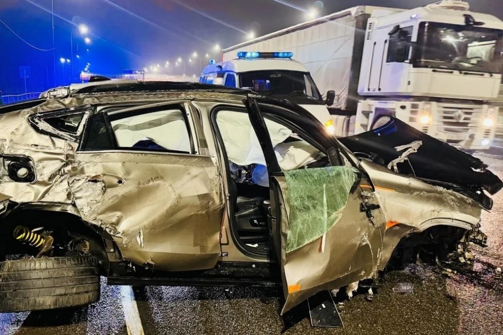 Живой среди кусков кроссовера