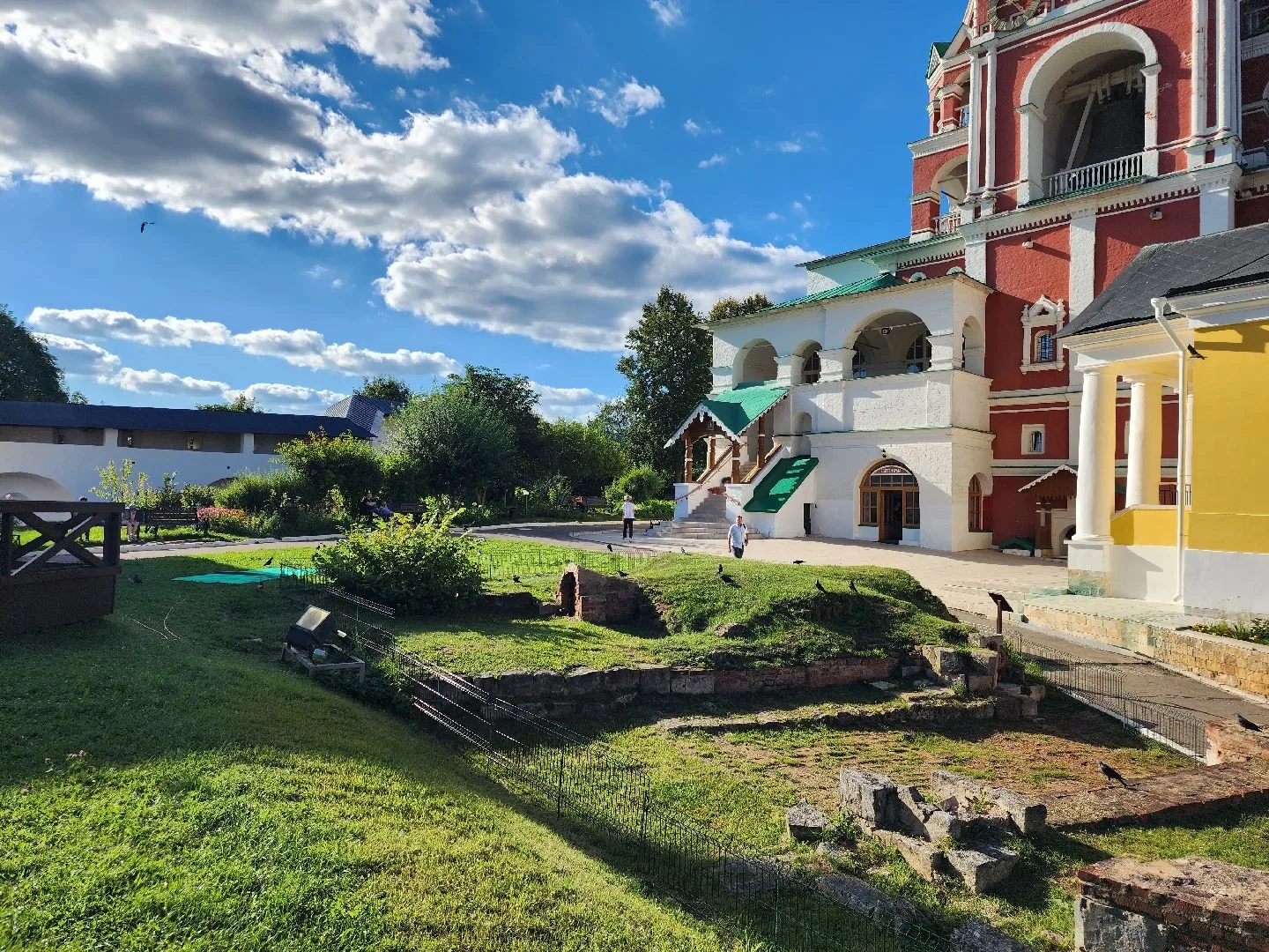 Пройтись по «окрестностям» знаменитых кинолент