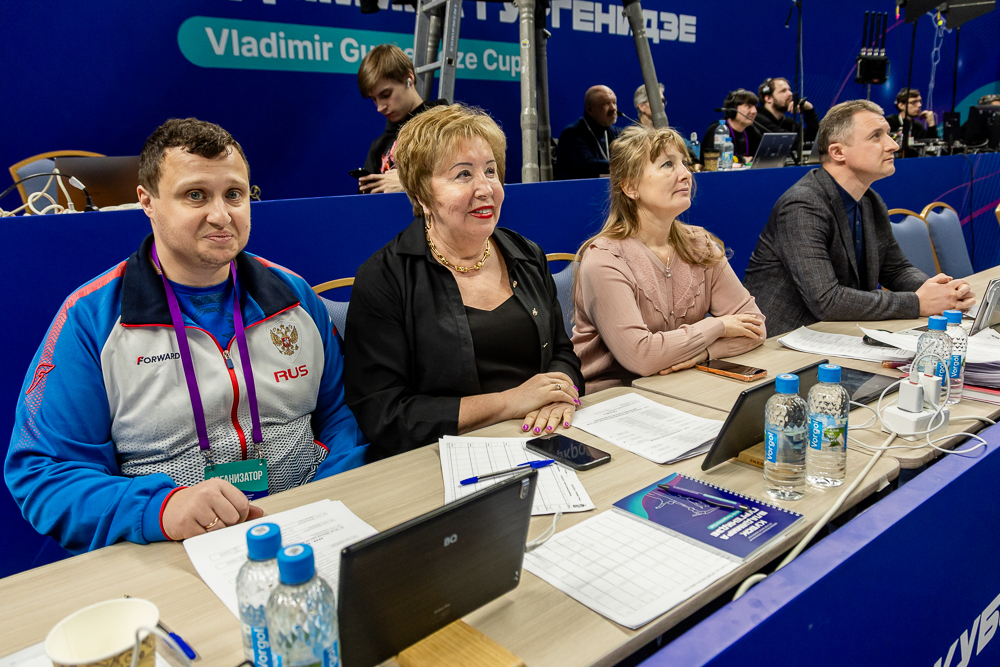 Международный турнир по спортивной акробатике в Одинцово