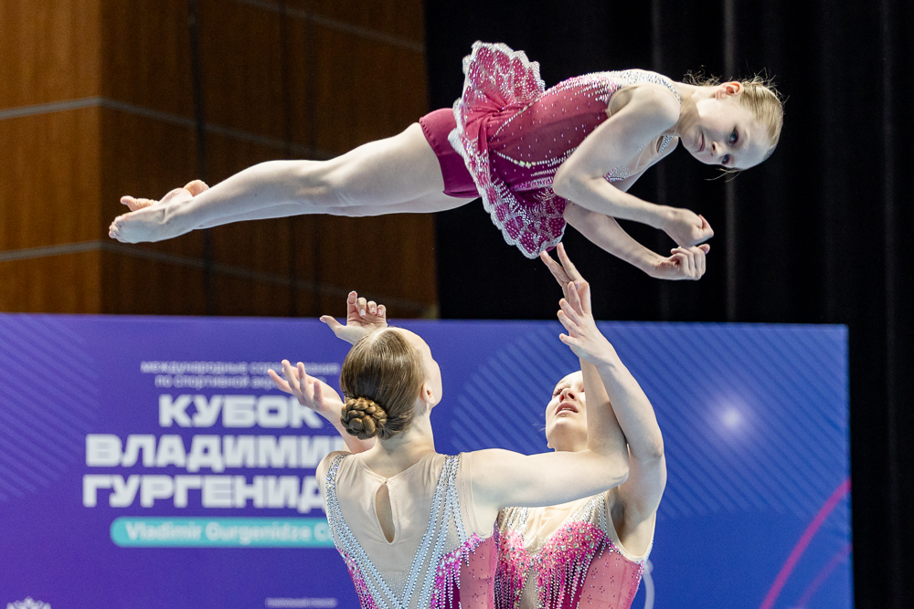 Международный турнир по спортивной акробатике в Одинцово
