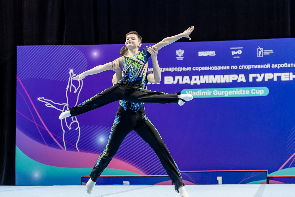 Международный турнир по спортивной акробатике в Одинцово