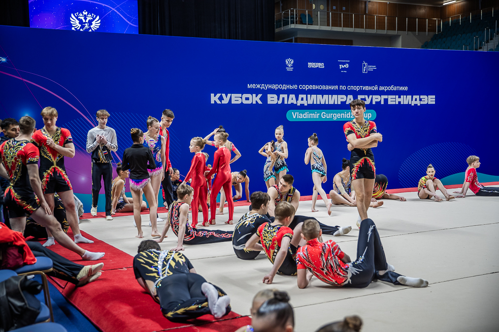 Международный турнир по спортивной акробатике в Одинцовском спортивно-зрелищном комплексе